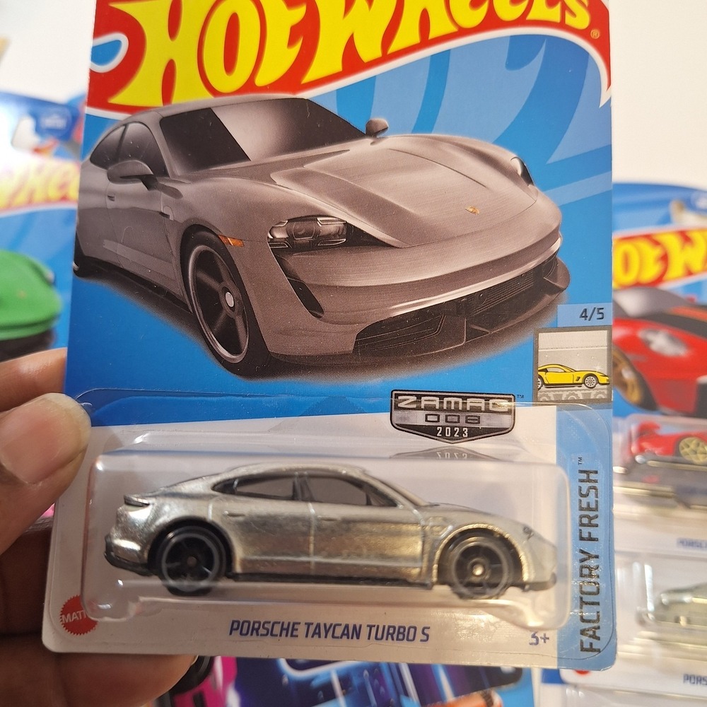 Hot Wheels‎ 12 Porsche Zamac Neon Speeders & Matchbox & Target Red Edition - Picture 14 of 16